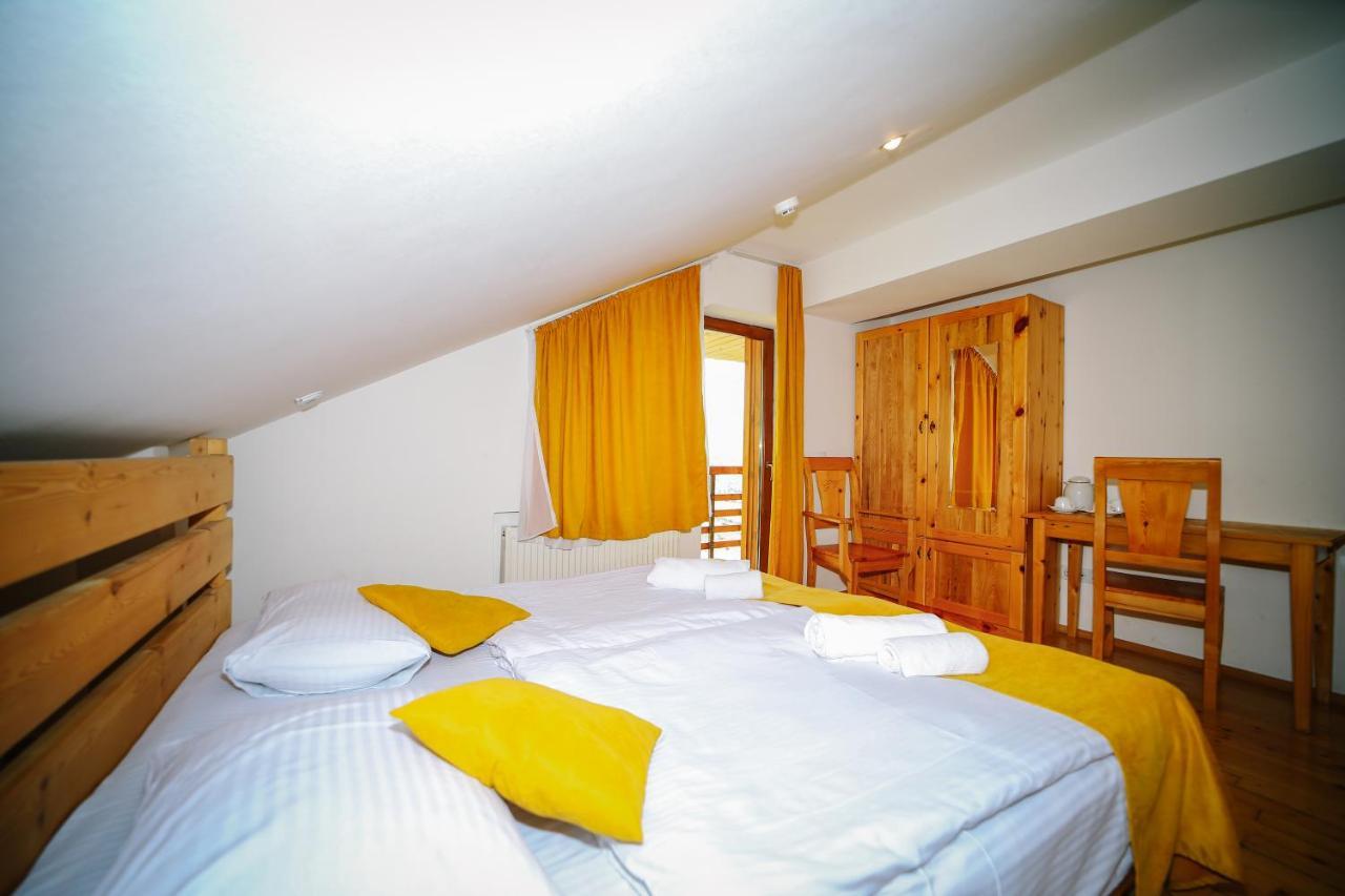 Alpenhaus Kazbegi Hotel & Restaurant Экстерьер фото