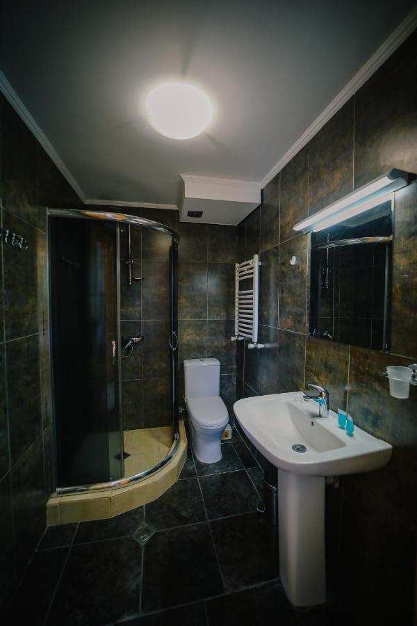 Alpenhaus Kazbegi Hotel & Restaurant Экстерьер фото